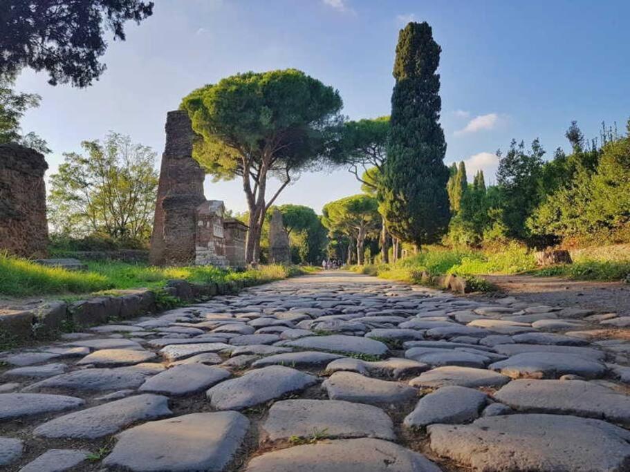 Rooftop Appia Antica,Silenzioso Riservato Two Bedrooms Two Bathrooms Рим Экстерьер фото
